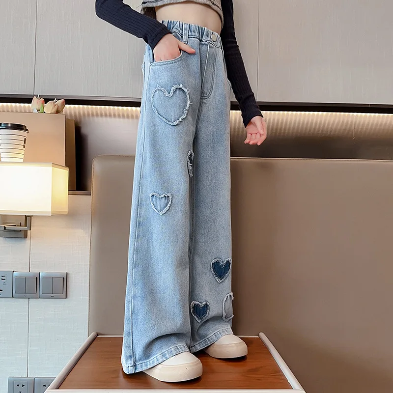 Big Girls School Wide Leg Pants with Heart Design Casual Loose 2024 New Spring Fashion Long Jeans Children Korean Style Trousers