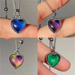 1pc Sweet Sense Of Temperature Change Color Love Heart Necklace, Temperament Collarbone Chain, Senior Sense Pendant For Couple