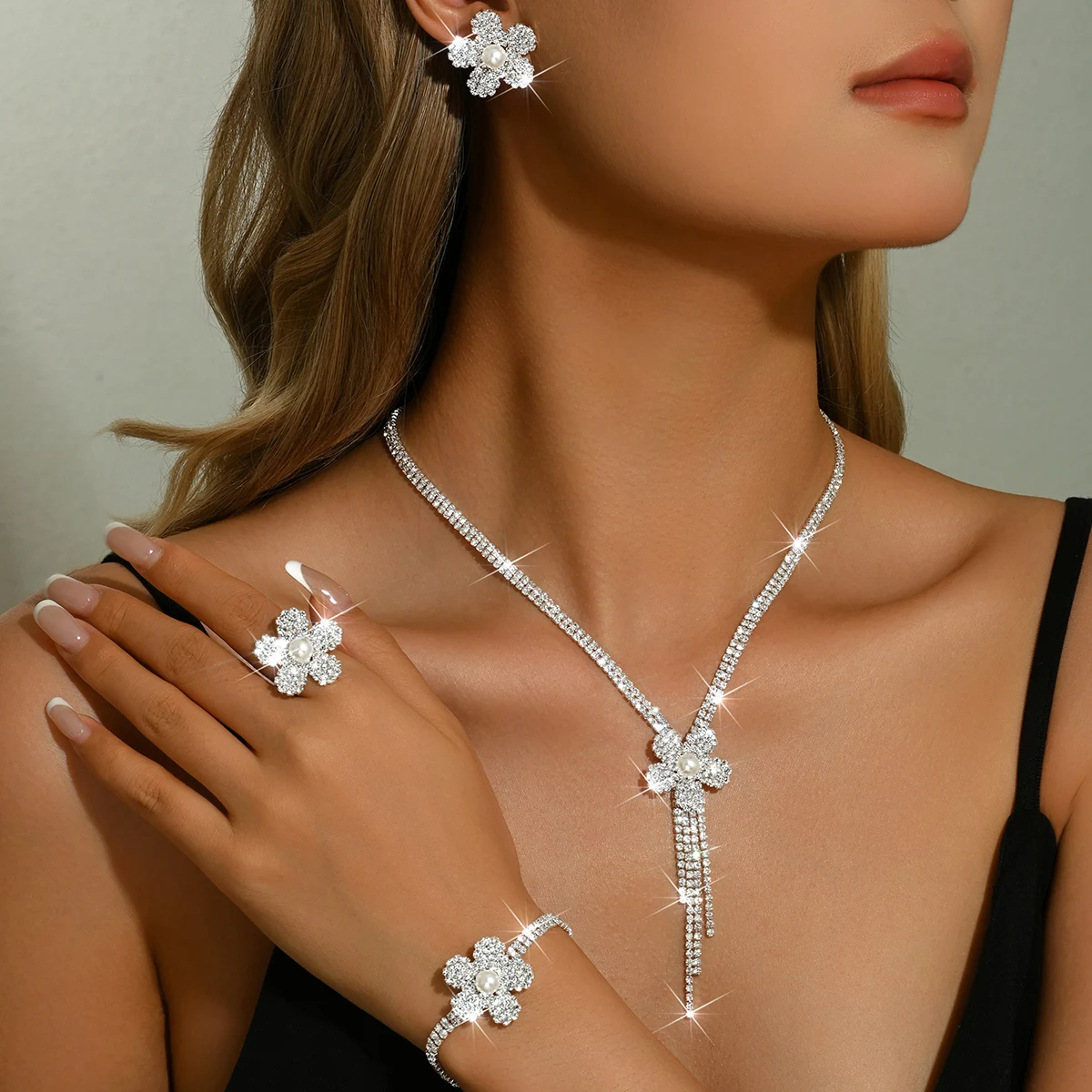 Luxury Silver Floral Pearl Crystal 5-Piece Jewelry Kit For Prom Night Bridesmaid Stage Performance Dinner Gatherin