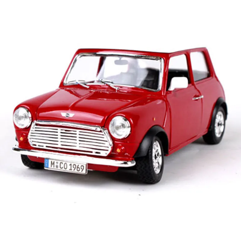 Maisto 1:24 Mini Cooper Fiat 500L 15 CV TA Car Static Die Cast Vehicles Collectible Model Car Toys For Kids Gift