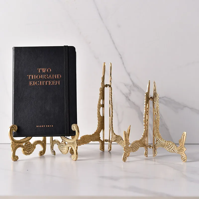 

European retro classic handmade plate display bracket brass photo frame easel hanger tray holder porch table display rack