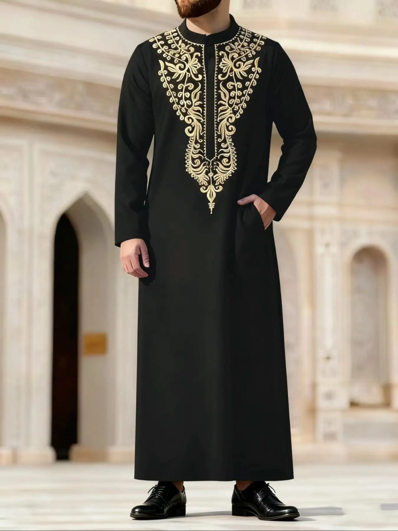 メンズブラック長袖ラウンドネック刺繍入りルーズローブ伝統的なエスニックスタイルの祈祷服（中東・アフリカ向け）