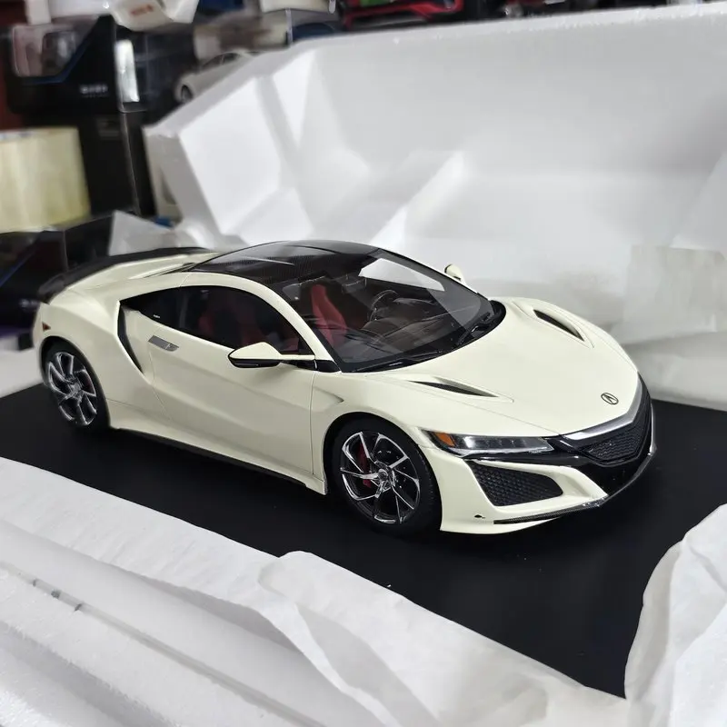 

TSM TopSpeed 1:18 Honda Acura NSX 2017 Diecast Car Model High Simulation Collectible Vehicle For Desktop Display Car Enthusiasts