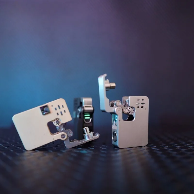 Vintage Mechanical Ejecting Kerosine Lighter Refillable Mini Cool Windproof Oil Lighter Unique Retro Petrol Lighter Long Lastin
