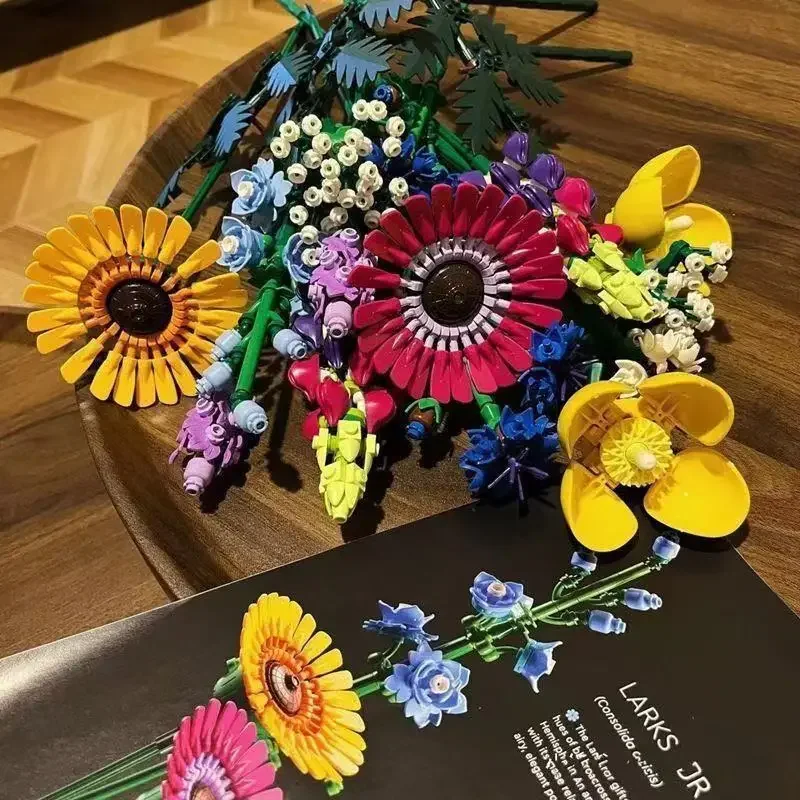

939pcs Flower Bouquet Building Blocks Set Architectural Decoration Set Romantic Artificial Flower for Valentine's Day Gift