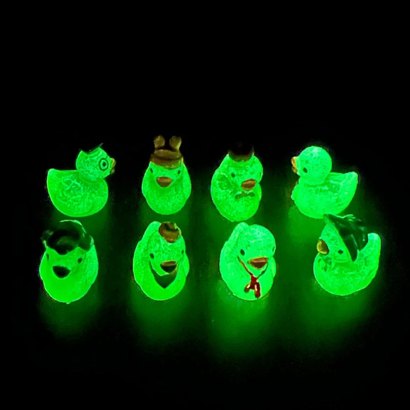 5 pezzi nottilucenti mini piccola anatra gialla serie accessori in resina micro paesaggio decorazioni per la casa cartone animato 3D ornamento decorazioni per auto