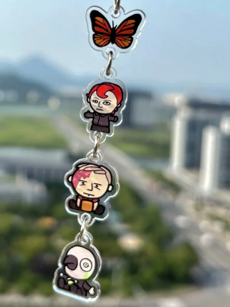 in Stock 10th Anniversary Rusty Lake Rose Albert Harvey Acrylic mini  Keychain Pendant Decoration birthday Gifts