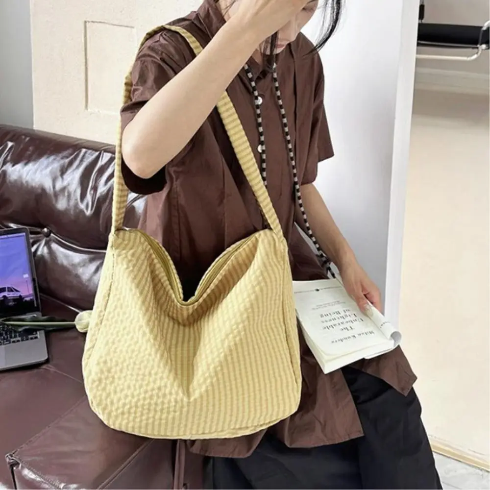 

Korean Nylon Plaid Shoulder Bag Large Capacity Casual Striped Tote Bag Light Weight Commut Crossbody Bags Purse