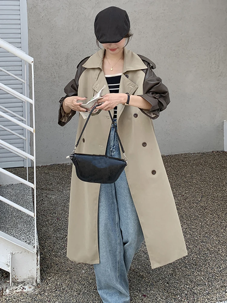 LANMREM Vintage Long Trench Coat Women Lapel Leather Spliced Sleeves Belt Double Breasted Windbreaker 2024 Autumn New 2AA2586