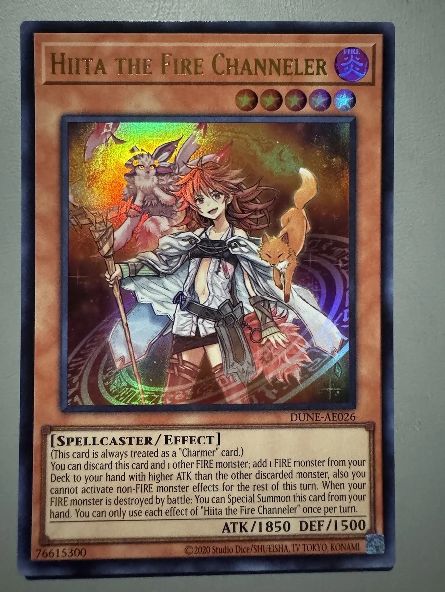 Yugioh KONAMI Duel Monsters DUNE-AE026 Hiita the Fire Channeler Tarjeta de menta de colección japonesa ultra rara