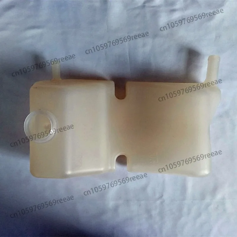 

Forklift parts, auxiliary water tank 0009820809 350 series H18