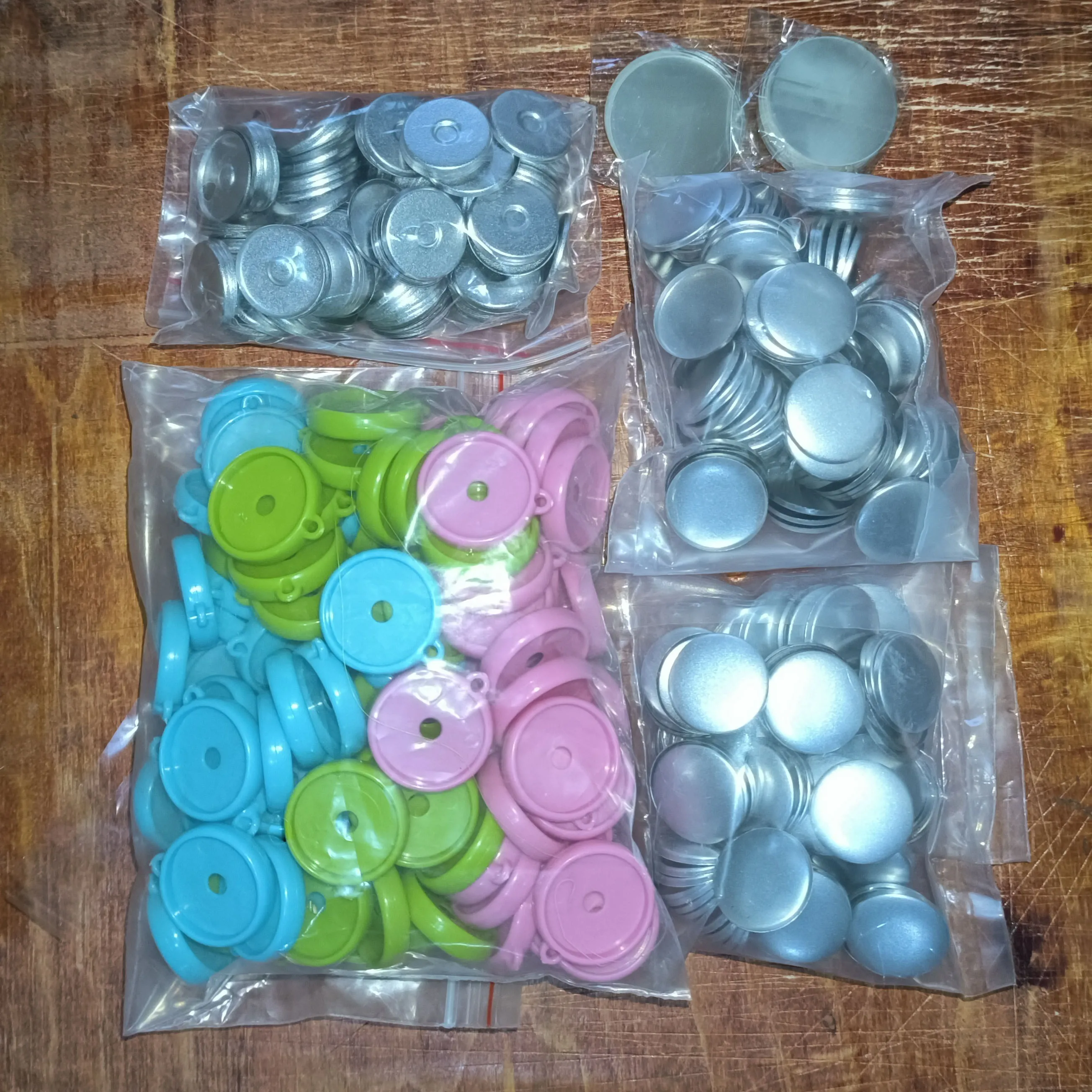 25mm double-sided key chain chest badge 100 sets of mixed colors, made by diy chest badge machine