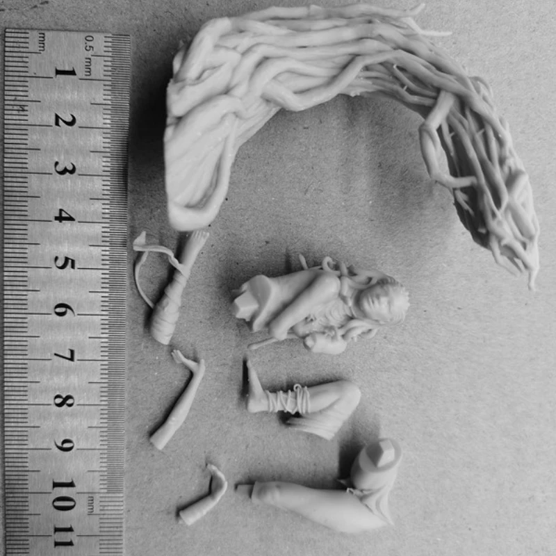 امرأة مصابة Nsfw لتقوم بها بنفسك 1/24 مقياس الراتنج تجميع أطقم منمذجة لعبة التماثيل المفككة وغير المطلية