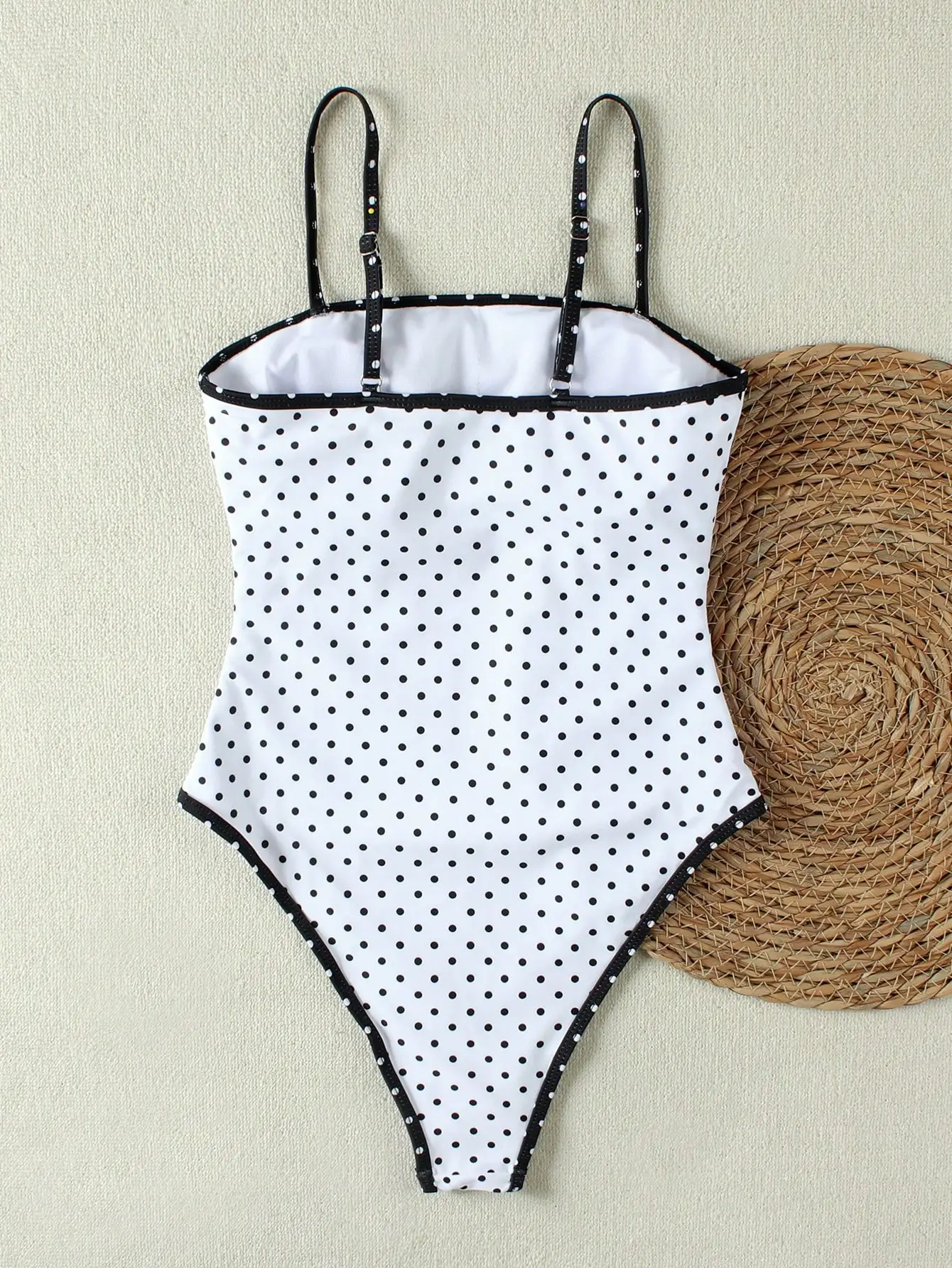 

Цельный купальник в горошек с тонкими бретелями для женщин