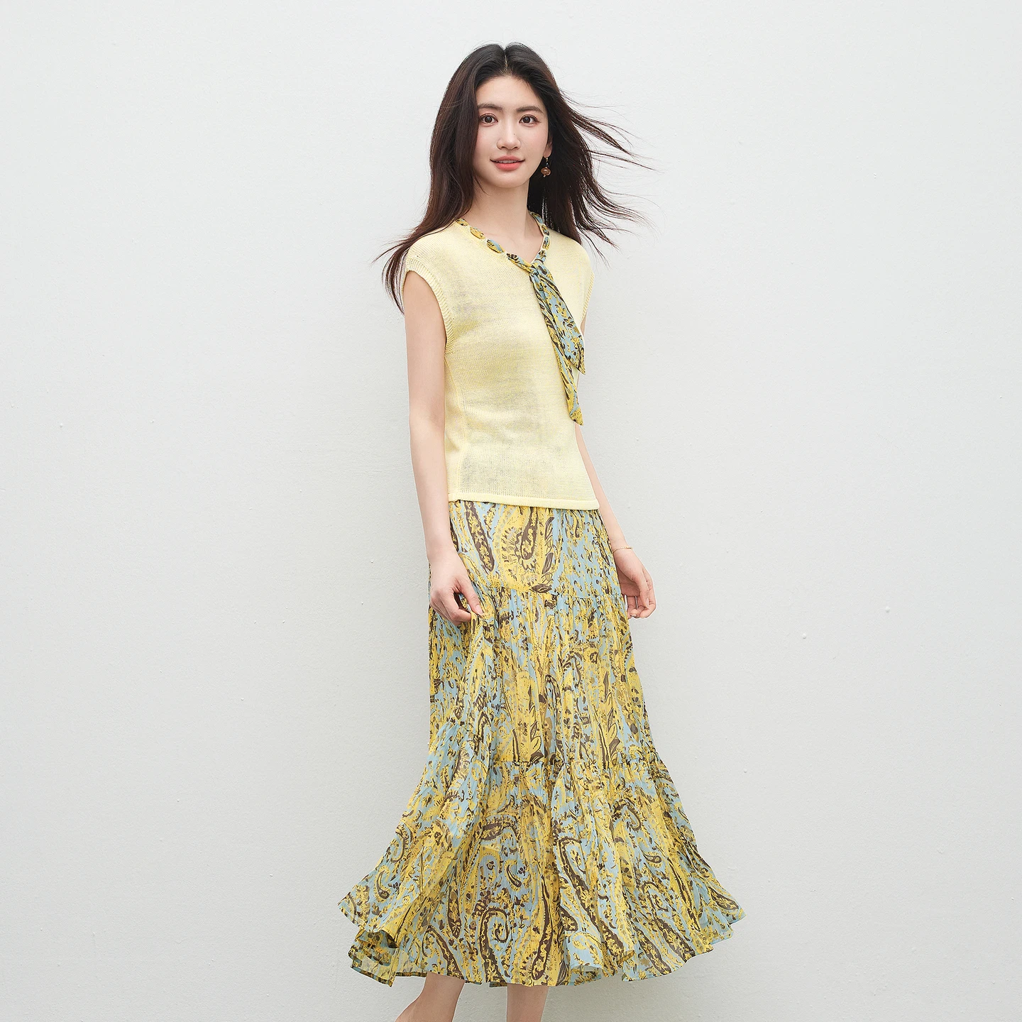 SENTUBILA Retro Vacation 2-Piece Women's Matching Set Tie-Neck Knit Top Pleated Printed Skirt Summer Elegant Outfit 762ZL7502