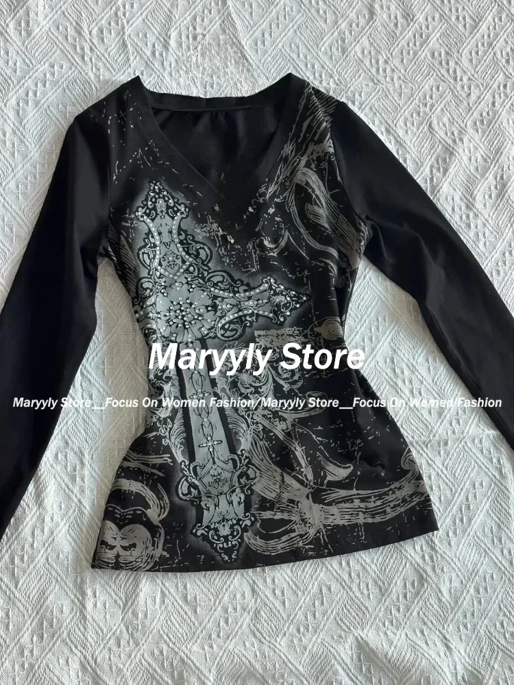 Vintage Gothic T-shirts Women Y2k Black Punk Graphic T-shirt Grunge Retro Sexy V-neck Cotton Tees Aesthetic Harajuku Tops New image 2