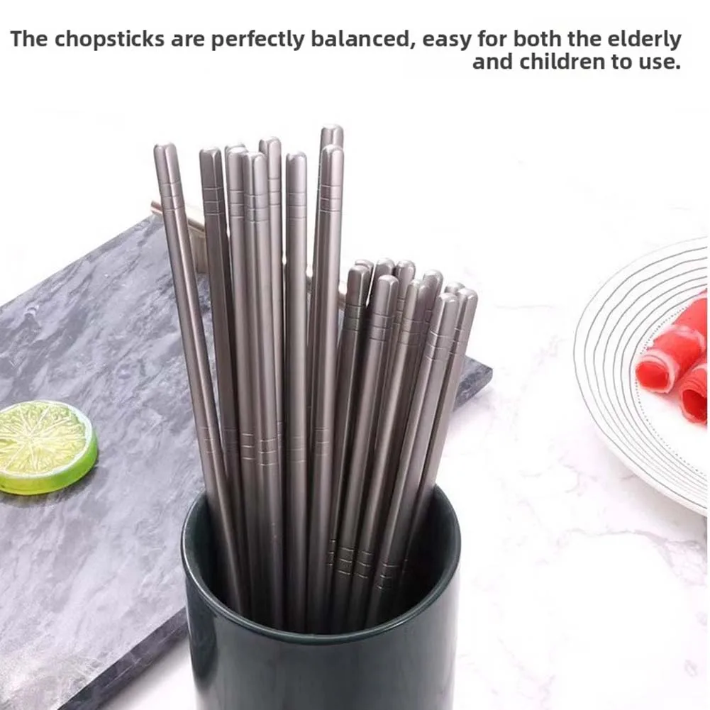 Lightweight Pure Titanium Chopsticks for Frequent and Dishwasher Use Retains Structural Integrity Without Warping