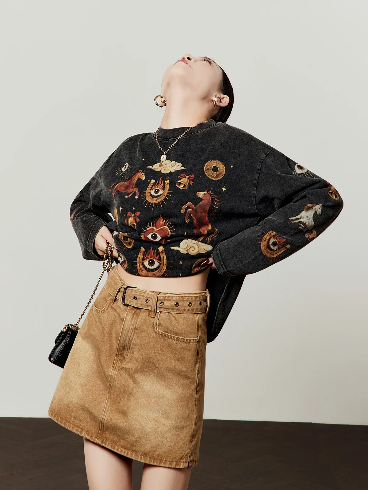 

Женская свободная футболка с длинным рукавом, новинка весенней коллекции, с принтом, в винтажном стиле, модная, бренд Zhou Li Wu, высококачественный материал