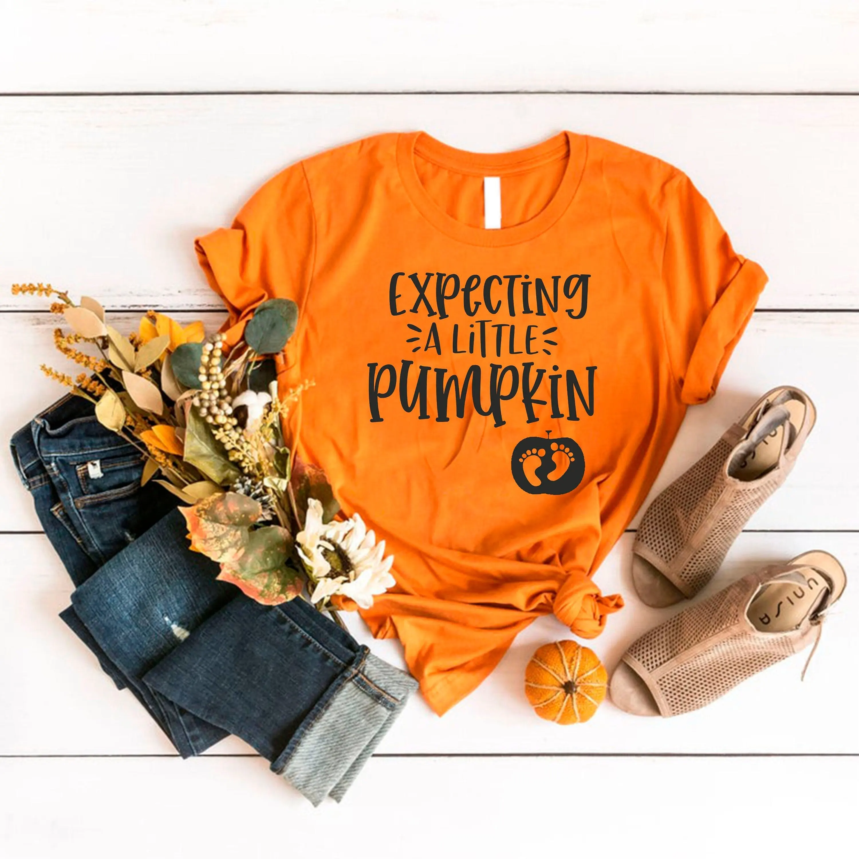 Halloween Pregnancy Announcement T Shirt Expecting A Little Pumpkin Maternity