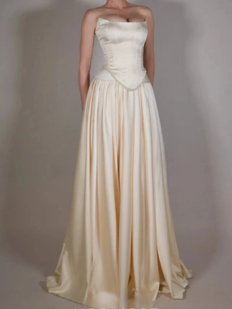 

Dark Ivory Vintage Wedding Dress Sleeveless with Pearls Beaded A Line Satin Bridal Gowns Drop Waist Reception Gown Customized