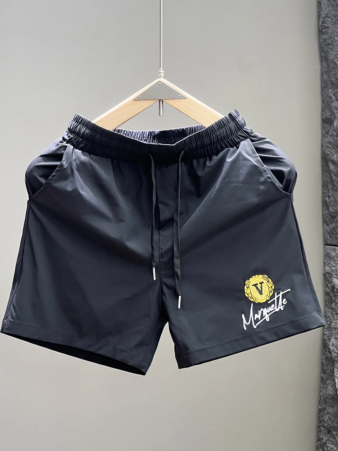 

Высококачественные спортивные орты для бега для мужчин, облегающие пляжные брюки из ледяного шелка, молодежные спортивные штаны Active Sle Qui Dry, тонкие летние повседневные орты