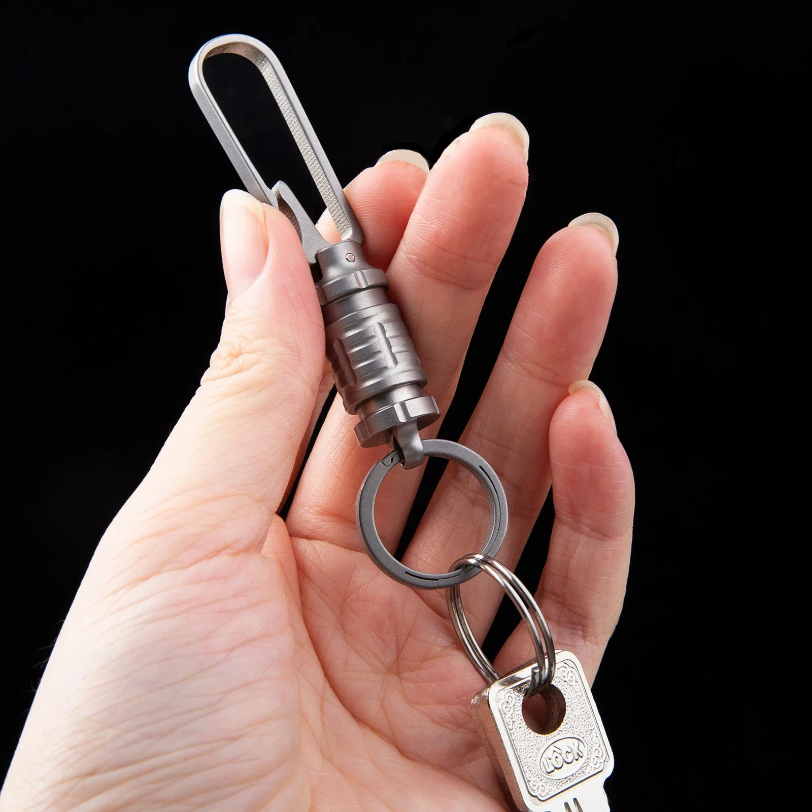 JINLITitanium Alloy Car Keychain Quick Release Key Ring with Sharp Knife EDC