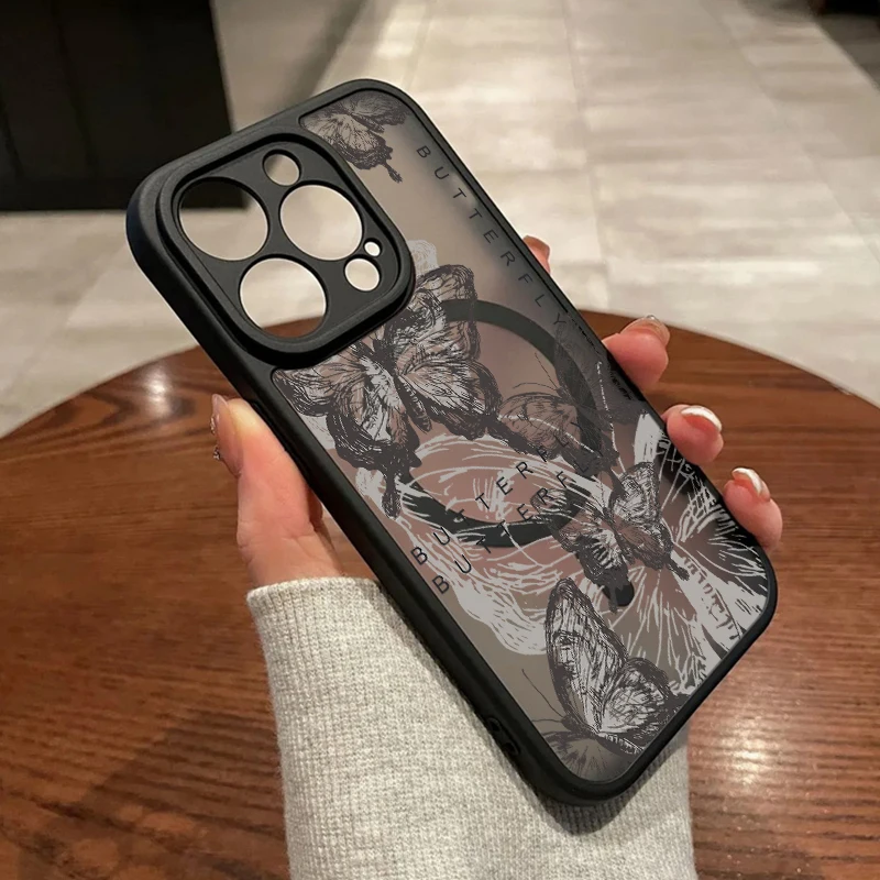 Funda de teléfono transparente de mariposa para iPhone, cubierta mate de TPU a prueba de golpes, carga inalámbrica Magsafe, 14, 15, 13, 12 Pro Max, 11