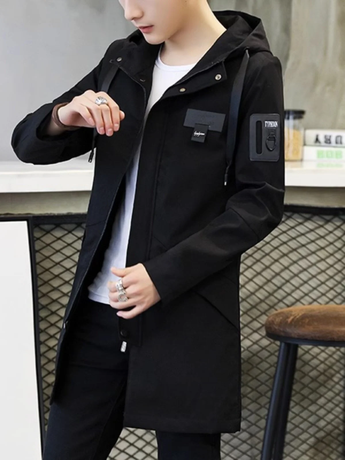 

Мужская демисезонная куртка средней длины на молнии с капюшоном, повседневная, однотонная, молодежная, модная, городская, из утолщенного полиэстера