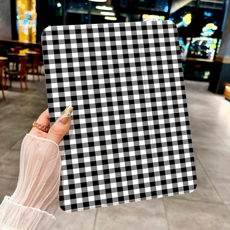

ins Black and white checkered case for iPad pro 10/11-Inch 2020/6th/7th /8th /Air 3rd/Air 4th/9th gen/Air 5th Gen 2022/Air 11