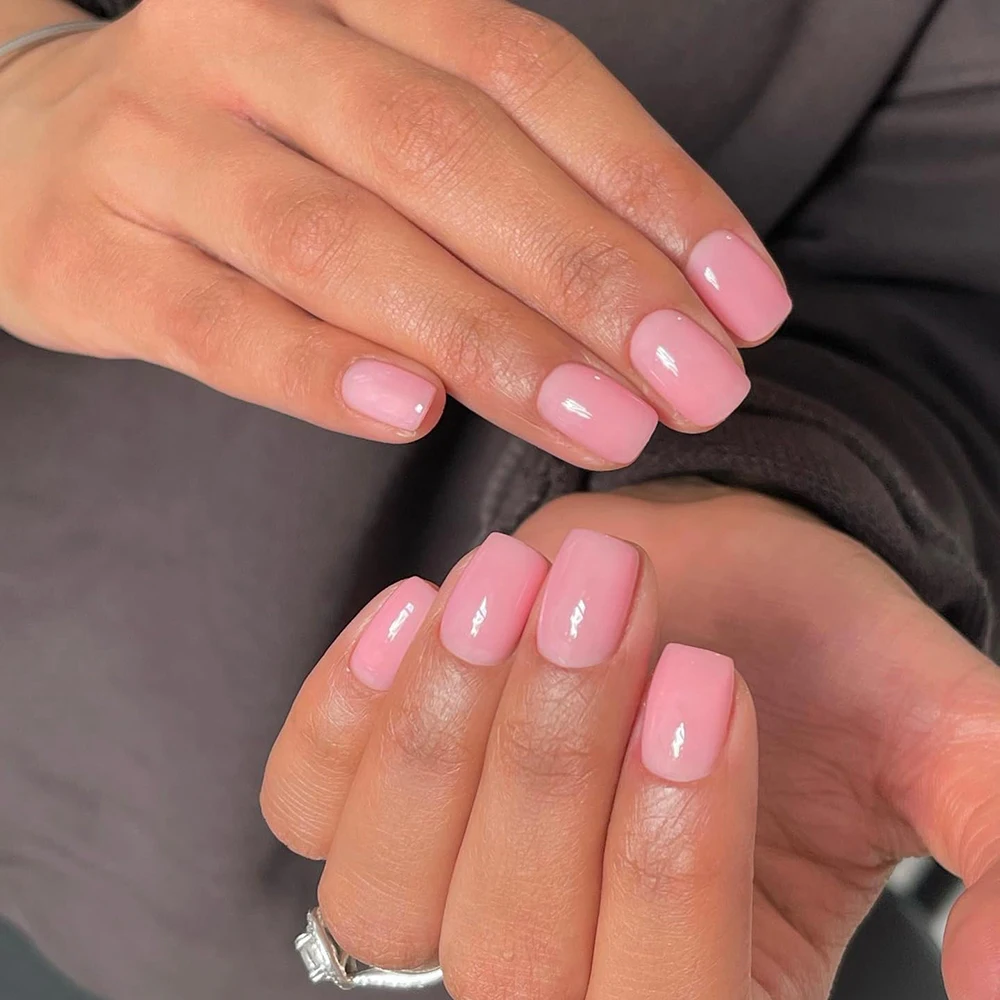 Unha em Gel Redonda Delicadas: Uma Opção Prática e Estilosa para Seu Look Diário