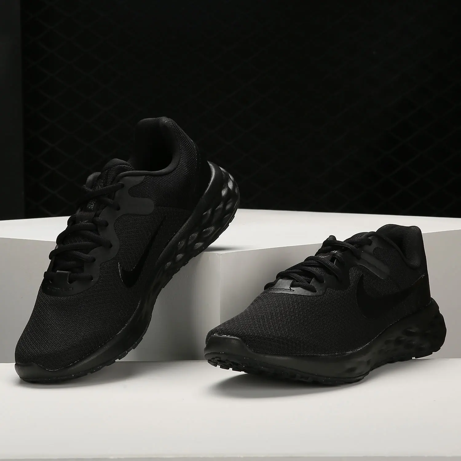 

Оригинальные кроссовки унисекс с мягкой подкладкой Nike REVOLUTION 6, DC3728-001