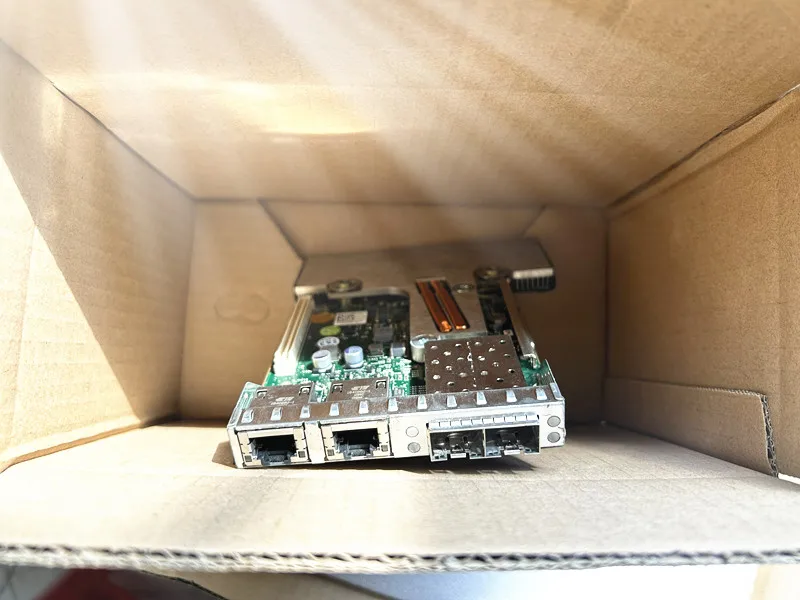 MT09V for Dell Broadcom 57800s Quad Port 2x10GB SFP 2x1GB Ethernet Daughter Card