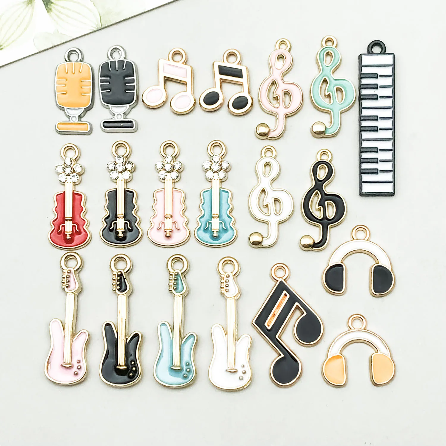 10/20pcs DIY Jewelry Charms Set - Music Theme Accessories for Bracelets, Necklaces & Earrings Enamel Guitar, Headphone Pendants