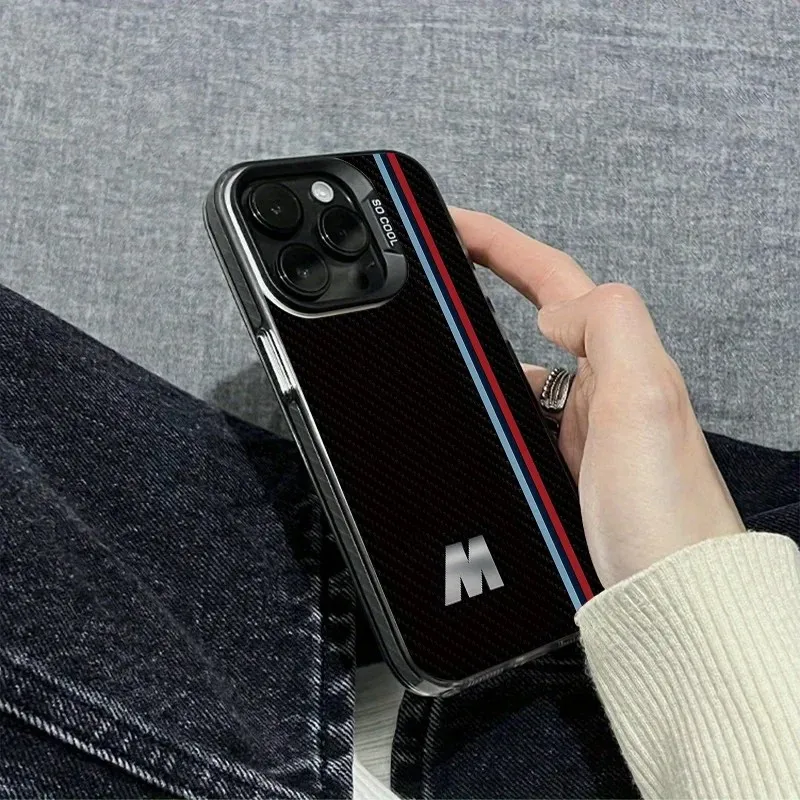 Handyhülle für iPhone 17 16e 16 15 14 13 12 11 mini Pro Max X XR XSMAX 8 Air Plus Sturzsichere Matte Gestreifte Buchstaben-M-Muster Schutzhülle