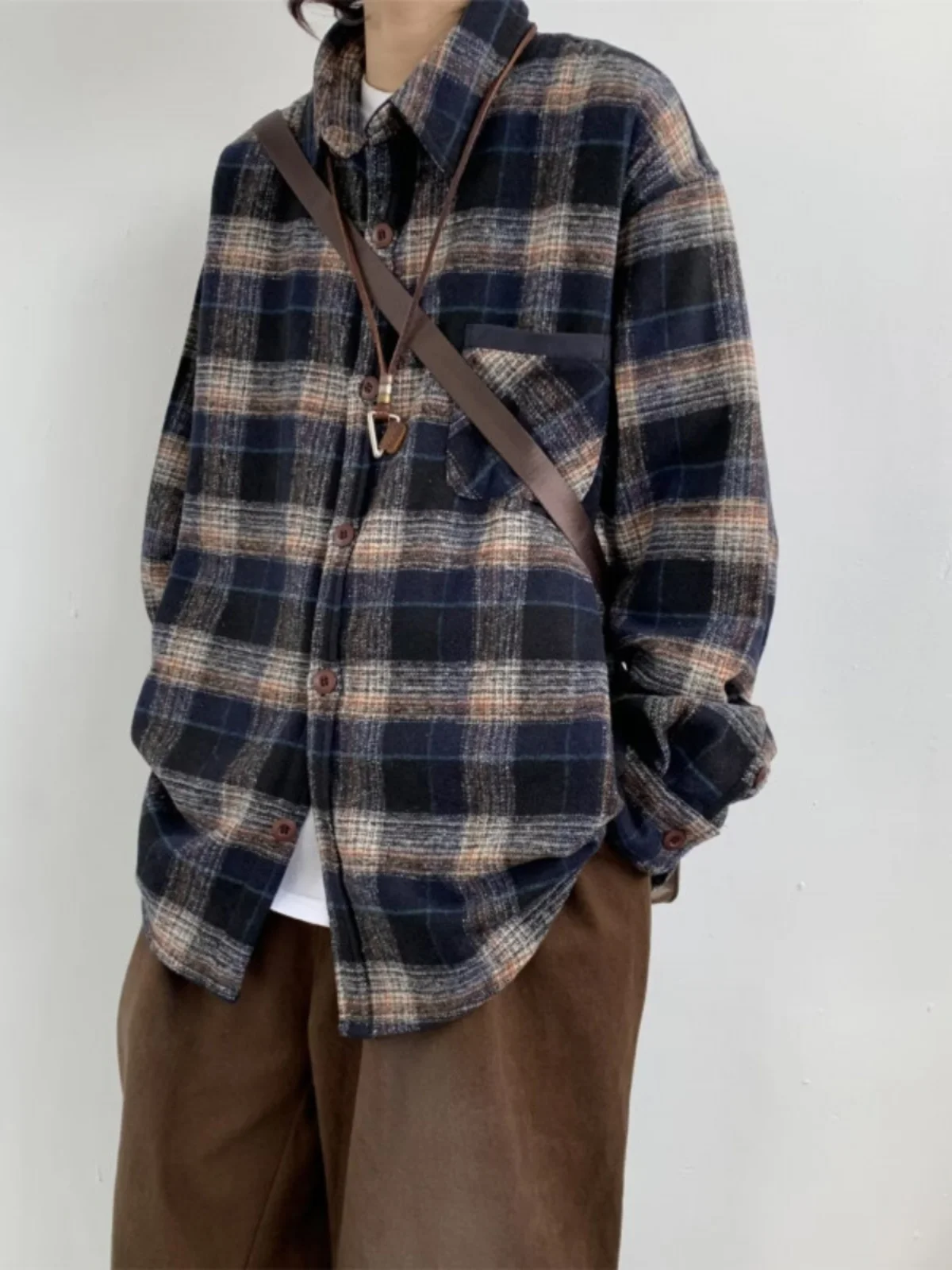 

Мужская свободная повседневная рубашка в клетку, новинка весенней коллекции, в японском ретро-стиле, молодежная модная верхняя одежда с длинным рукавом на пуговицах