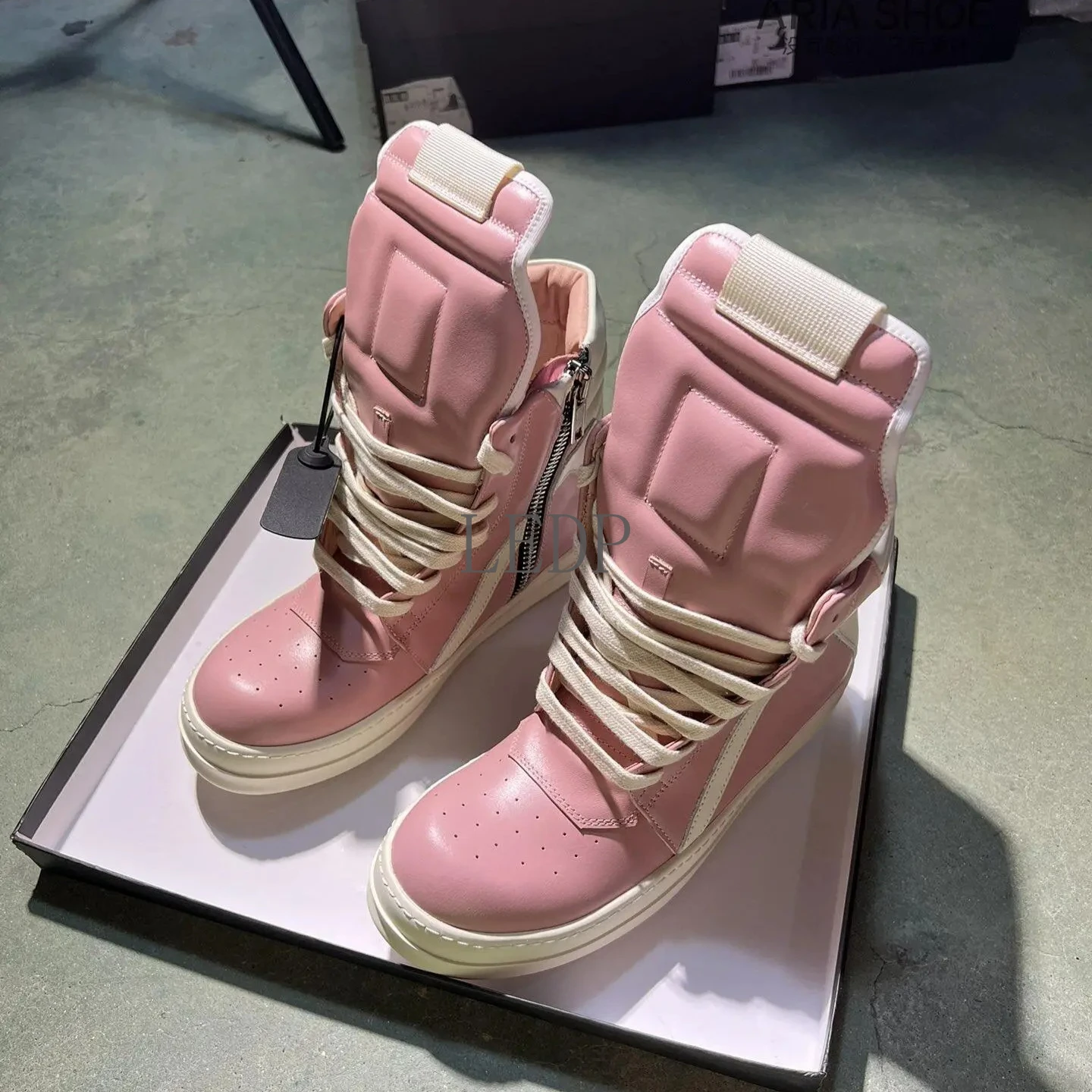 

Brand Luxury Designer Casual Shoes Men Quality Genuine Leather Boot Women High-top Quality Zipper Real Ice Pink Sneaker Women