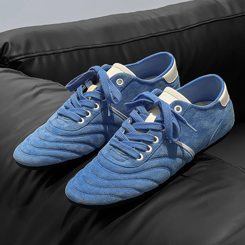 New 2025 Arrivals: Hot-Selling Unisex Breathable Premium Anti-Slip Walking Shoes Hiking & Casual Footwear