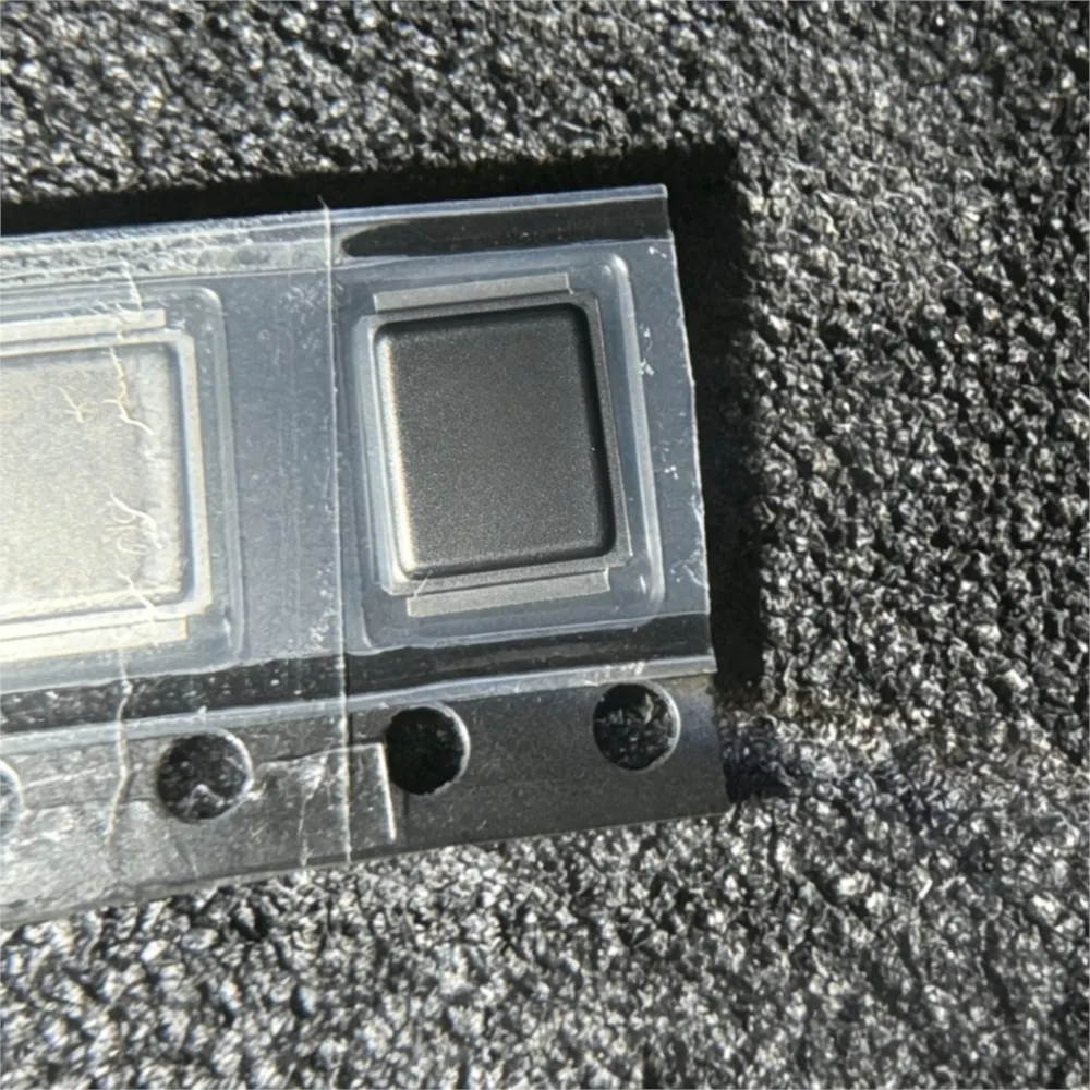 1-20PCS S1D1370400A2 D1370400A2 IRF6662 IRF6662TRPBF CGF TPS2115ADRBR AD8544 AD8544A AD8544AR