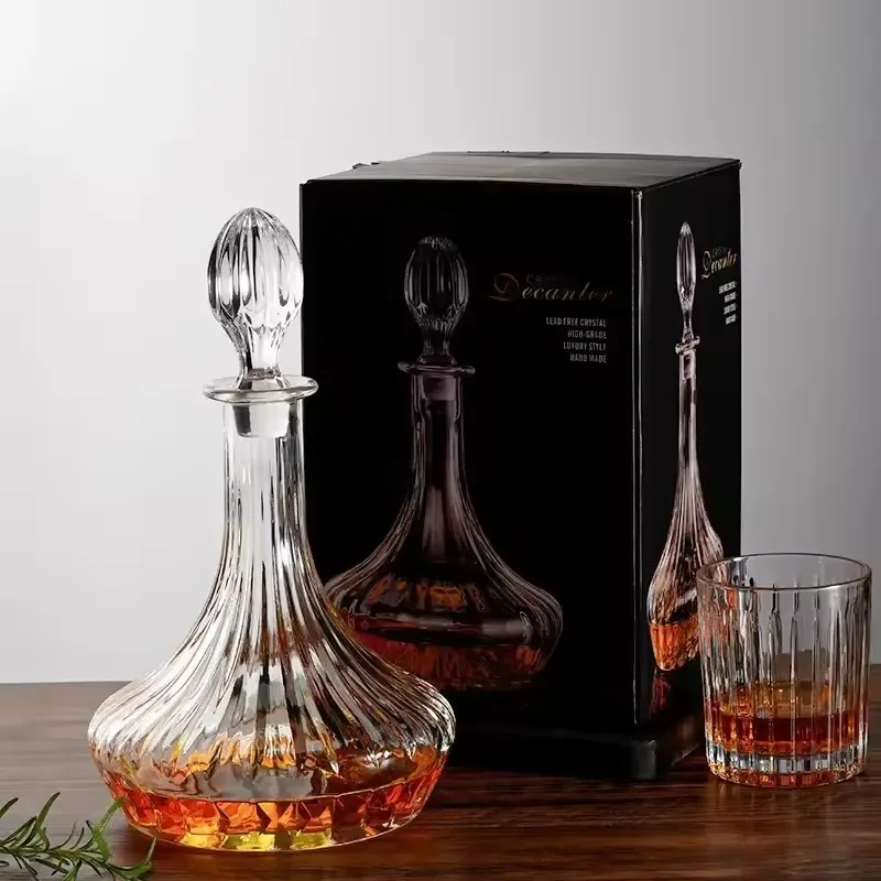 800ML luxury fashion barware crystal lead-free glass whiskey decanter for Liquor Scotch Bourbon