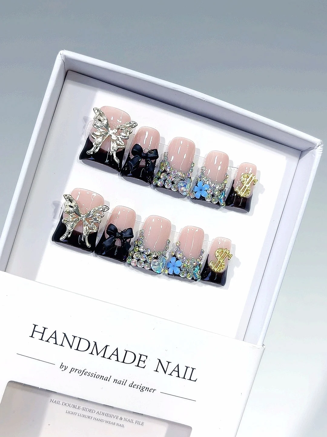 

Розовый, черный бант-бабочка со стразами, знак доллара, короткий квадратный пресс на ногтях - блестящие накладные ногти ручной работы Y2K (L236)