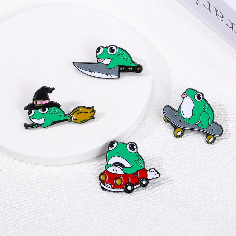 4 stücke Nette Cartoon Tier Emaille Brosche Kreative Frosch Magier Skate Auto Messer Revers Pin Abzeichen Rucksack Kleidung Hut Zubehör