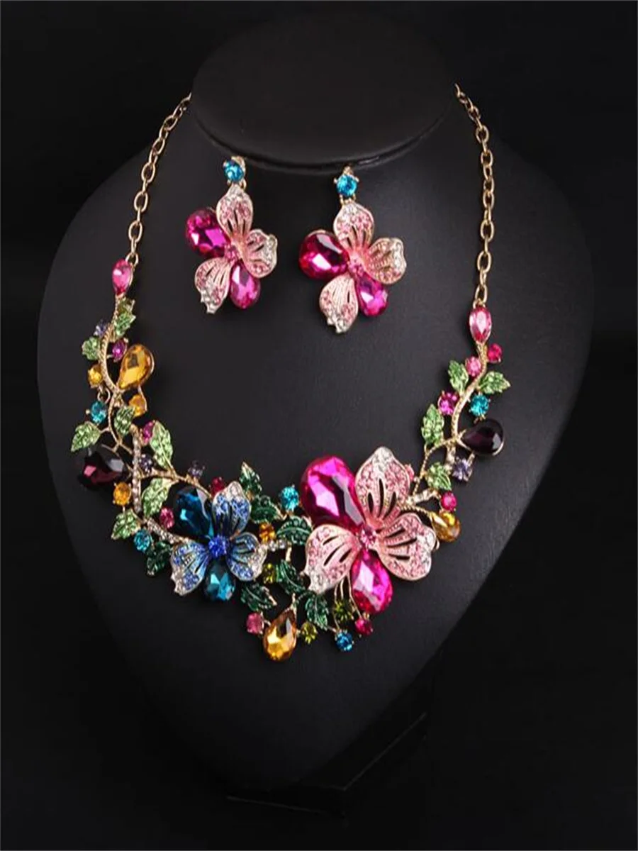 Color glass filled short clavicle necklace earrings set female bride dinner dress jewelry High-grade electroplated alloy