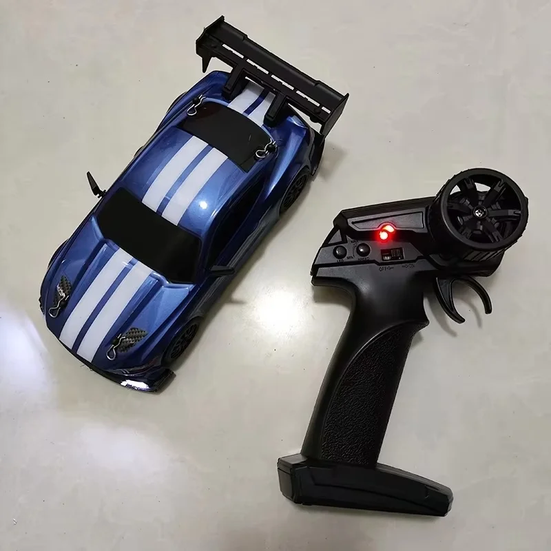 Em estoque 1:24 ae86 rc drift carro de controle remoto tração nas quatro rodas carro de corrida de alta velocidade 2.4g simulação presentes de natal