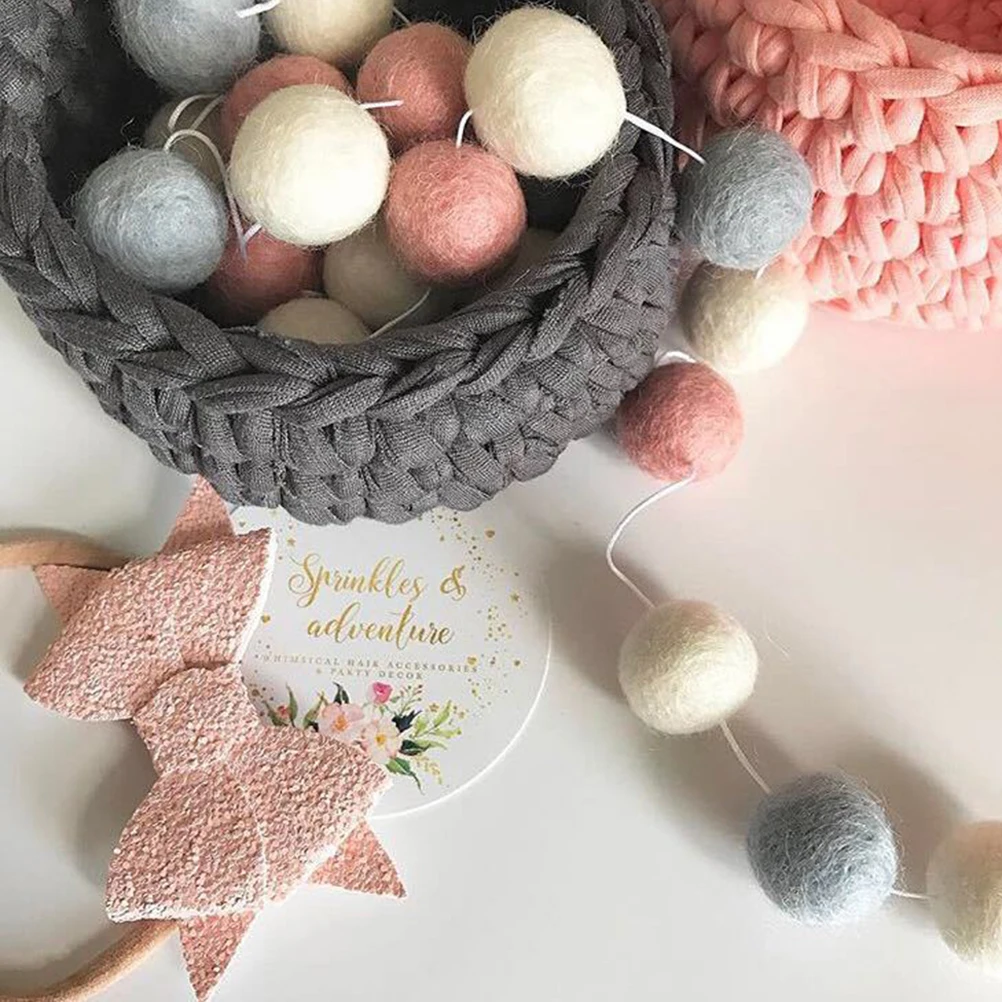 Guirnalda de Bolas de Fieltro de Lana de 2 Metros de Largo, Blanca, Gris y Rosa, para Decoración de Dormitorio, Fiesta de Cumpleaños, Boda, Colgante de Pared para el Hogar