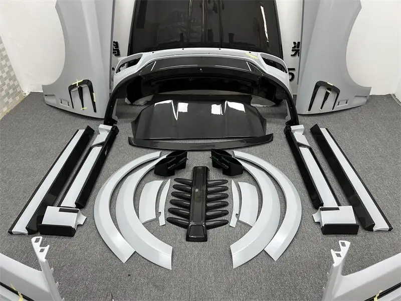 Carbon Fiber Body Kit for Cullinan Updgrade MSY 1 Generation Style Kit for Cullinan 2018+