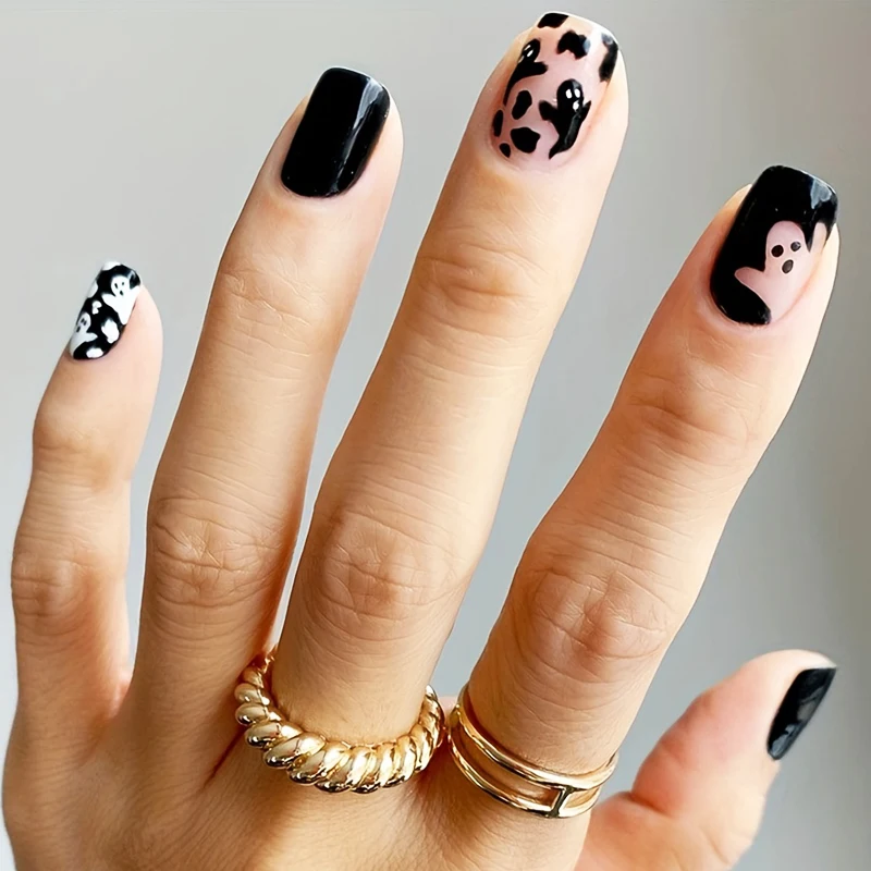 24 Pcs/Set Halloween Cute Ghost Coverage Press On Nails Fake Nails Reusable False Nail Jelly Tabs Shiny Wear Nail for Women&Girl
