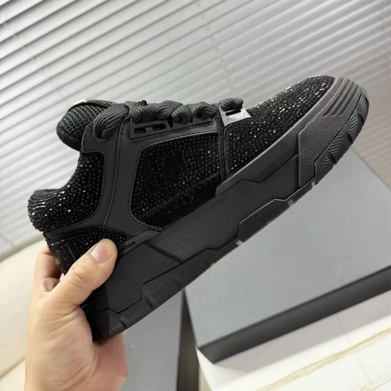 

Rhinestone transparent thick soled men's shoes, plus size dad shoes, sponge raised leather bread women's board shoes