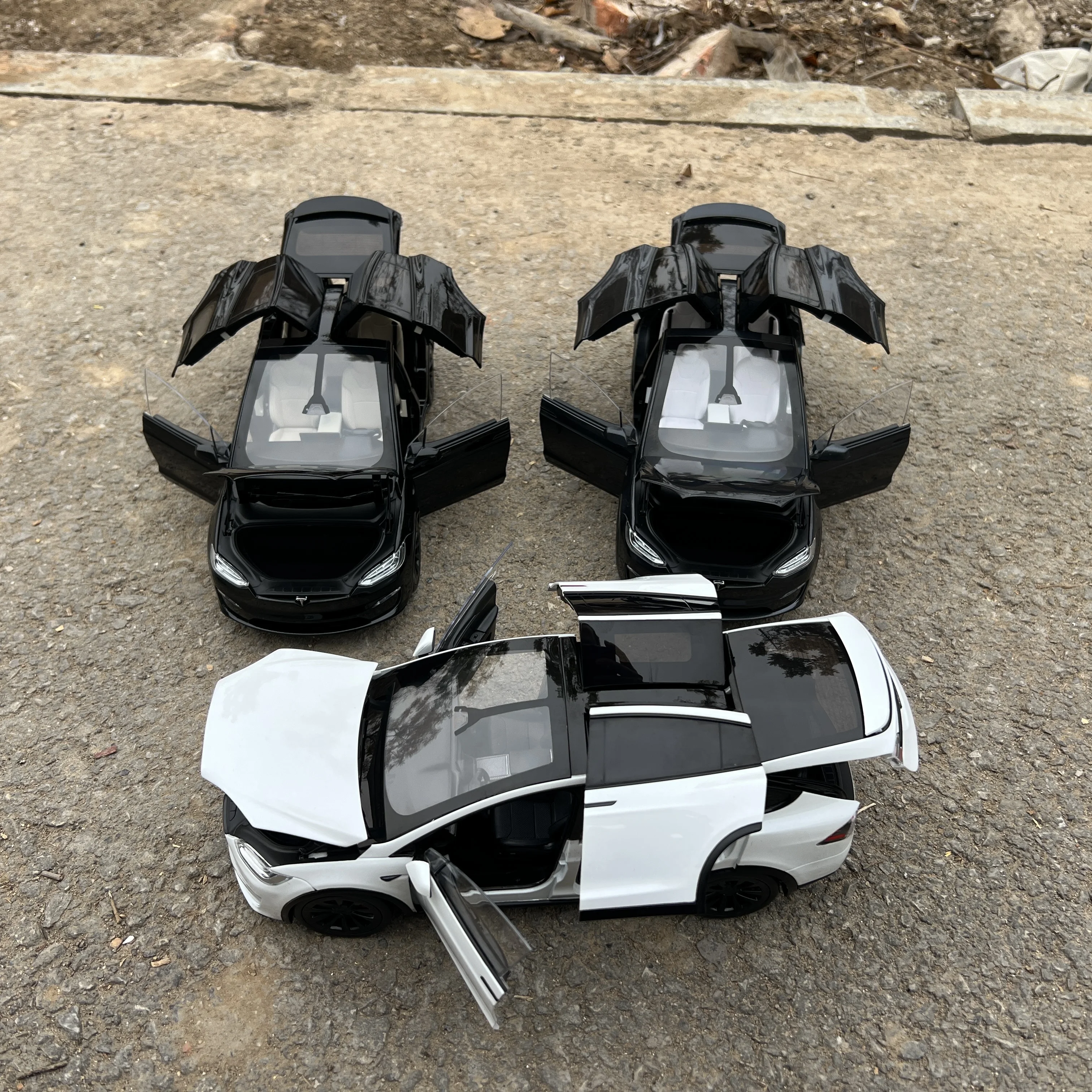 

1:18 Original Scale Model,Tes1a Model X,Rare,Diecast Model for Collection and Display