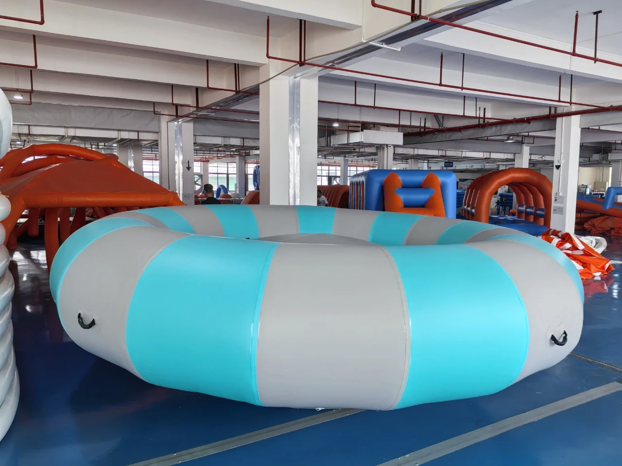 Huayue Fun Flying Disco Boat PVC Inflatable Water Toys Spinning UFO Towable Tube Amusing Water Facility Outdoor Residential Use