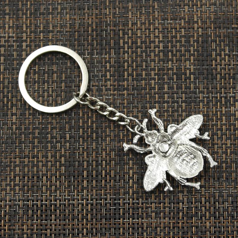 Keychain 40x38mm Hornet Honey Bee Pendants DIY Men Jewelry Car Key Chain Ring Holder Souvenir For Gift
